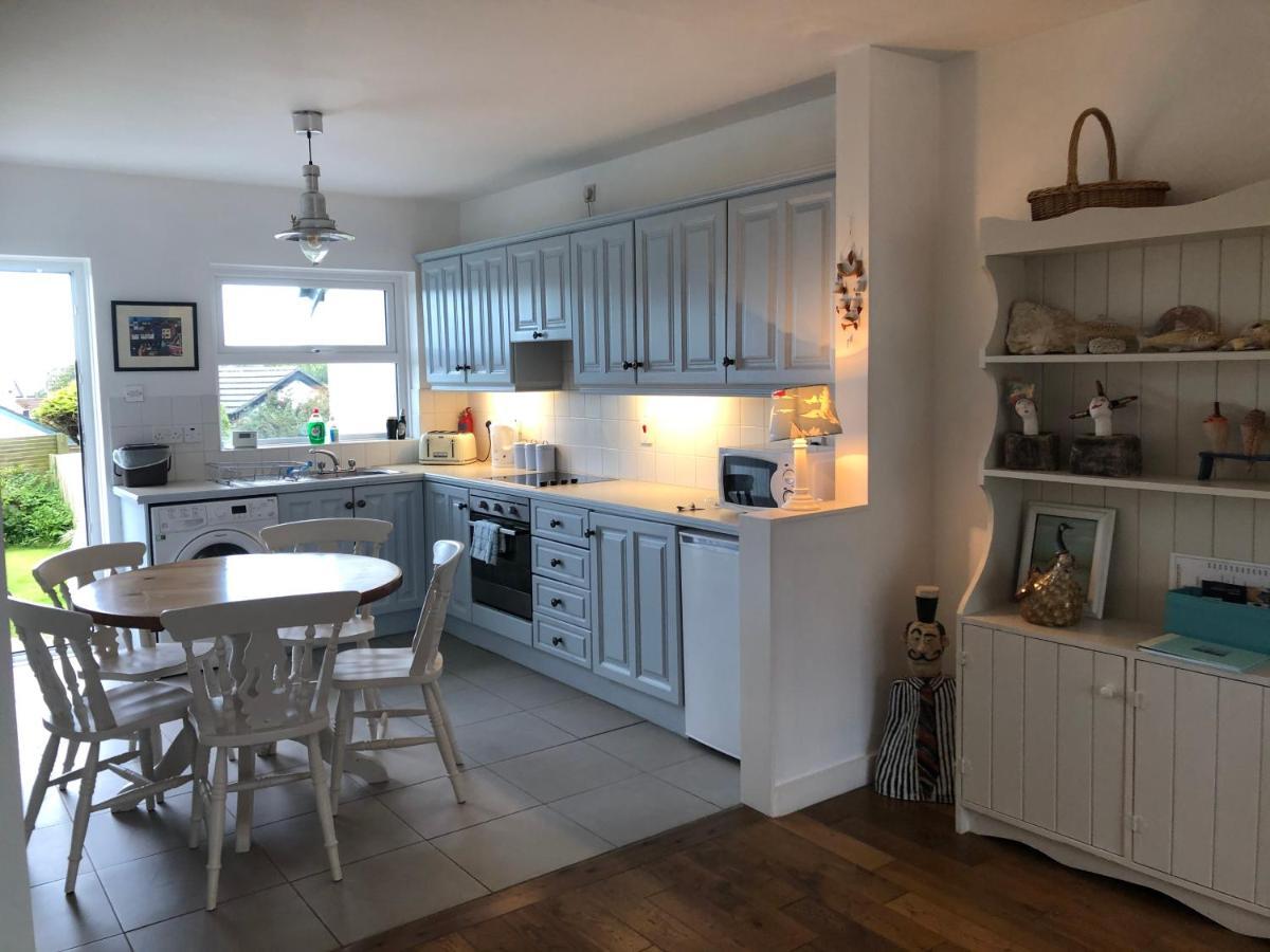 Nanny Willow'S Cottage Portballintrae Eksteriør billede